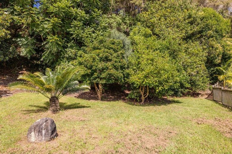 Photo of property in 105 Yorke Road, Haruru, 0204