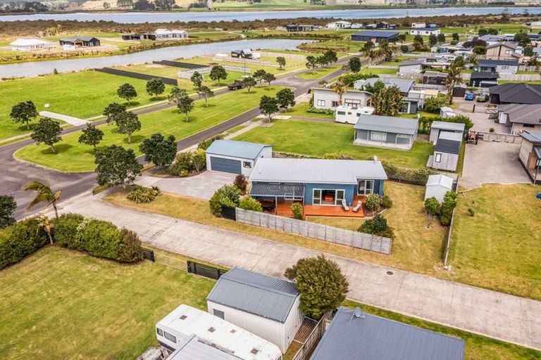 Photo of property in 337 Harbour Drive East, Matarangi, Whitianga, 3592