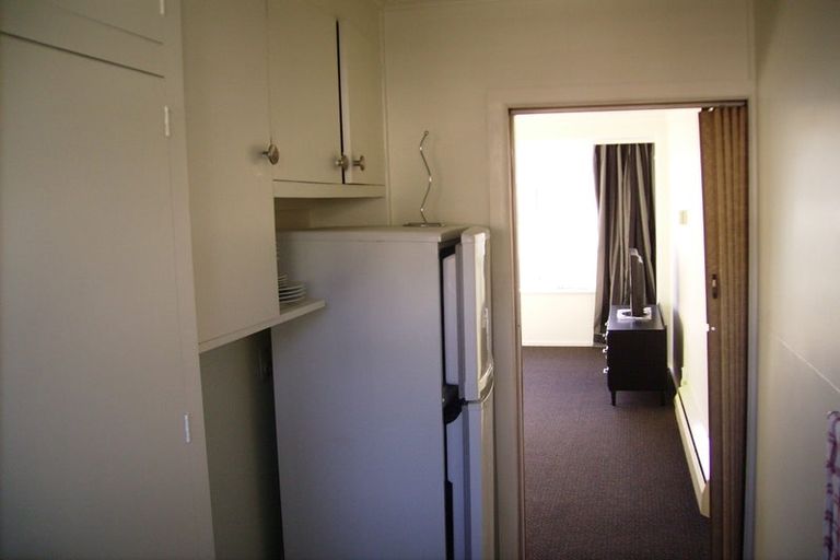 Photo of property in 2 Moncrieff Street, Mount Victoria, Wellington, 6011