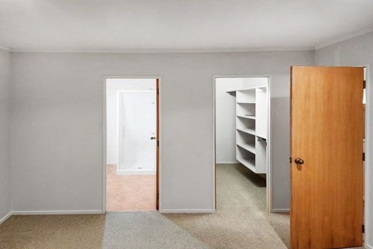 Photo of property in 19 Judge Richardson Drive, Opaheke, Papakura, 2584