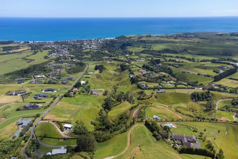 Photo of property in 167 Wairau Road, Kaitake, New Plymouth, 4374