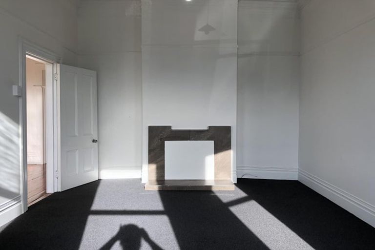 Photo of property in 152 Featherston Street, Palmerston North, 4410
