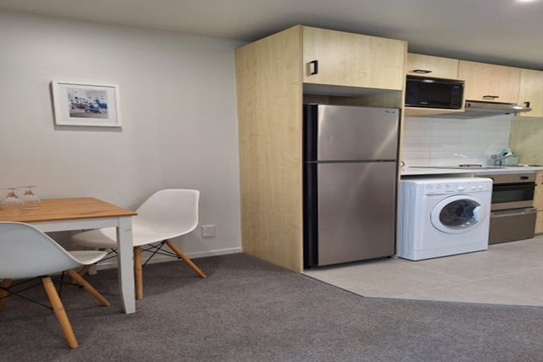 Photo of property in 23 Emily Place, Bellevue, Tauranga, 3110