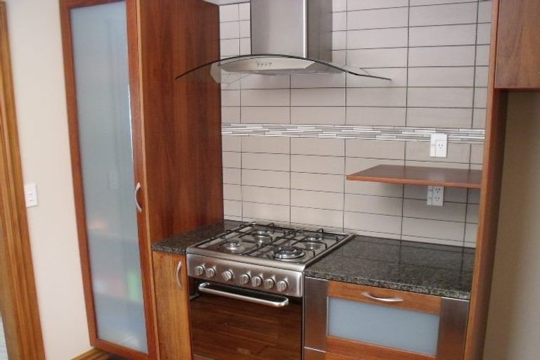 Photo of property in 27 Moffitt Street, Vogeltown, Wellington, 6021