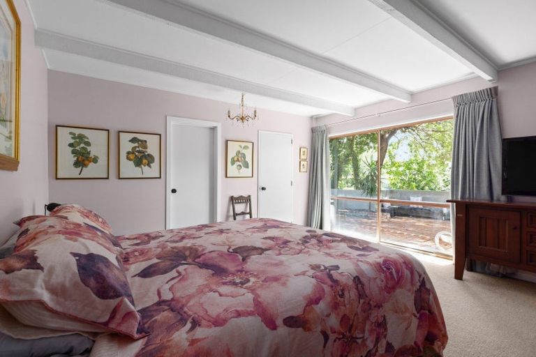 Photo of property in 12 Muritai Crescent, Havelock North, 4130