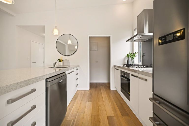 Photo of property in 13 Haines Way, Arthurs Point, Queenstown, 9371