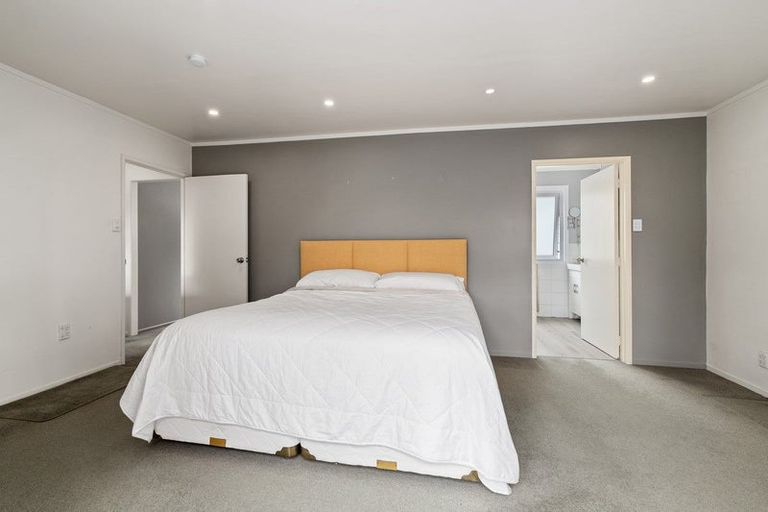 Photo of property in 9 Glenwood Avenue, Birkenhead, Auckland, 0626