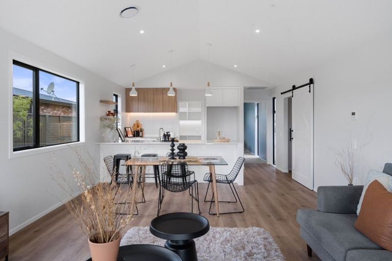 Photo of property in 11 Hereford Drive, Carterton, 5713