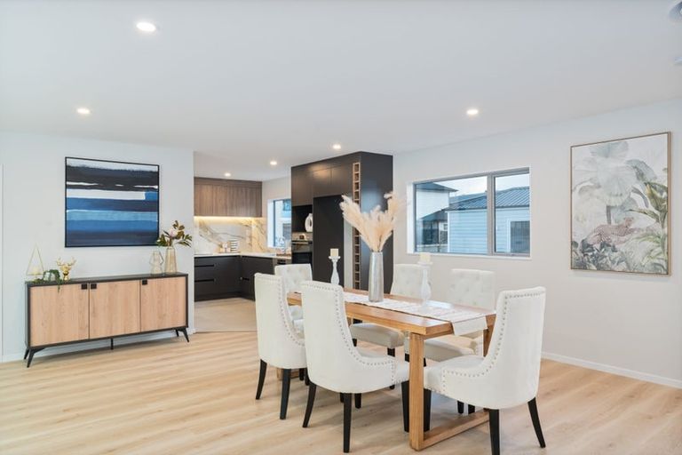 Photo of property in 10 Vino Cina Heights, Ranui, Auckland, 0612