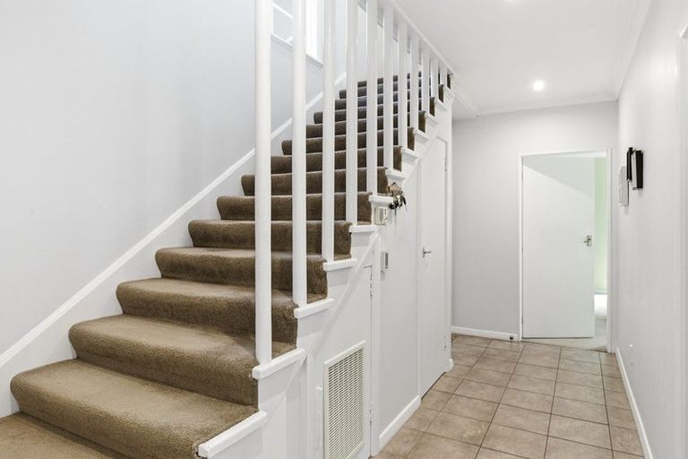 Photo of property in 92 Amritsar Street, Khandallah, Wellington, 6035