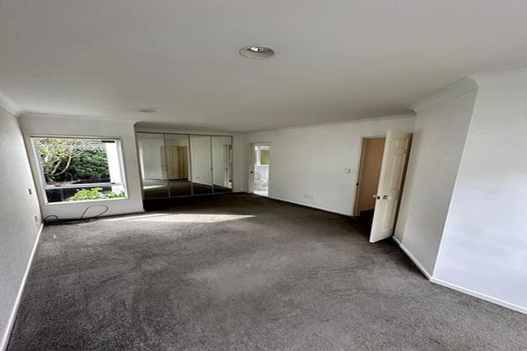 Photo of property in 2/13 Markham Place, Bucklands Beach, Auckland, 2012