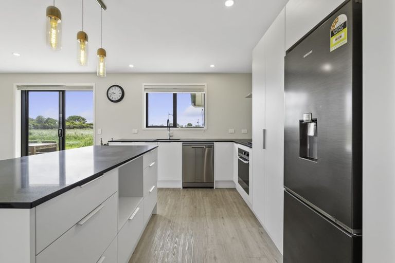 Photo of property in 34 County Drive, Hawera, 4610