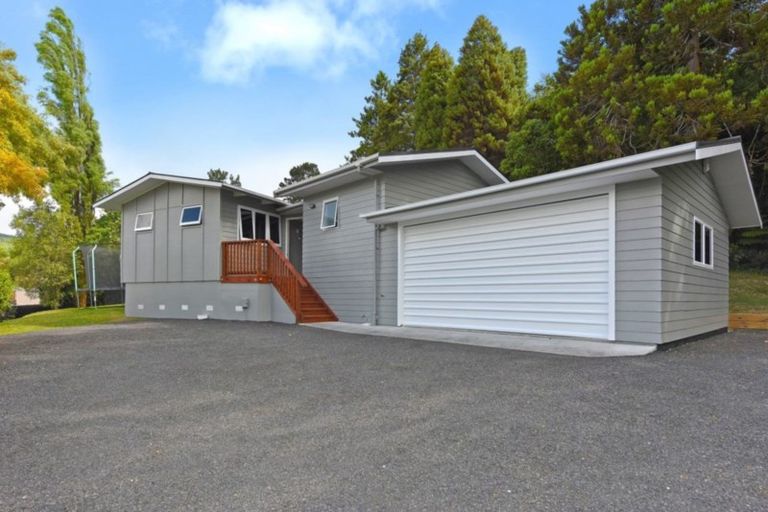 Photo of property in 11a Norana Road, Maoribank, Upper Hutt, 5018