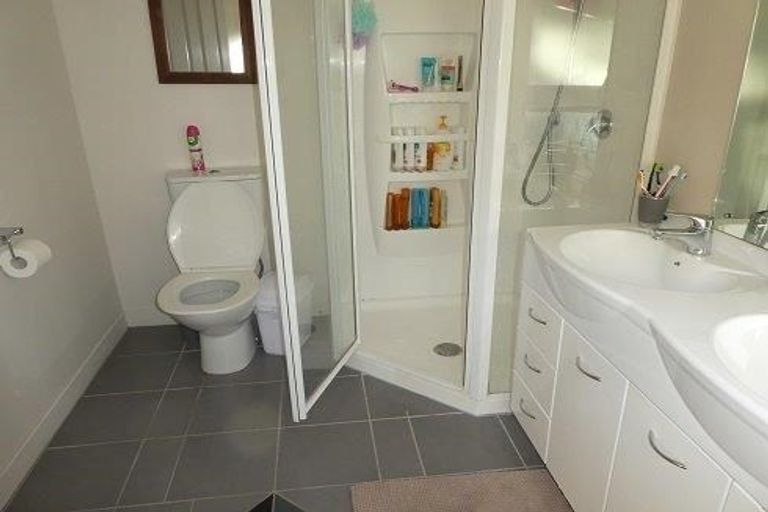 Photo of property in 25b Marina Drive, Frankton, Queenstown, 9300