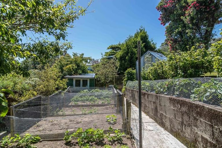 Photo of property in 6 Croydon Street, Karori, Wellington, 6012