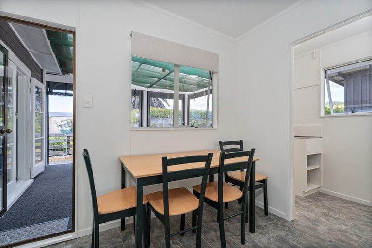 Photo of property in 24 Captain Cook Road, Cooks Beach, Whitianga, 3591