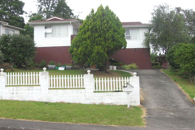Photo of property in 5 Garner Place, Glenfield, Auckland, 0629