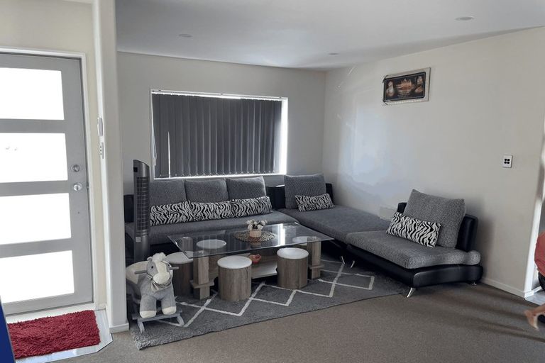 Photo of property in 9 Sohum Place, Manukau, Auckland, 2104