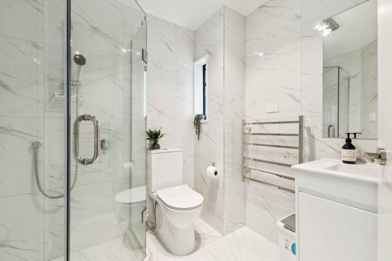 Photo of property in 17d Kerrydale Road, Manurewa, Auckland, 2102