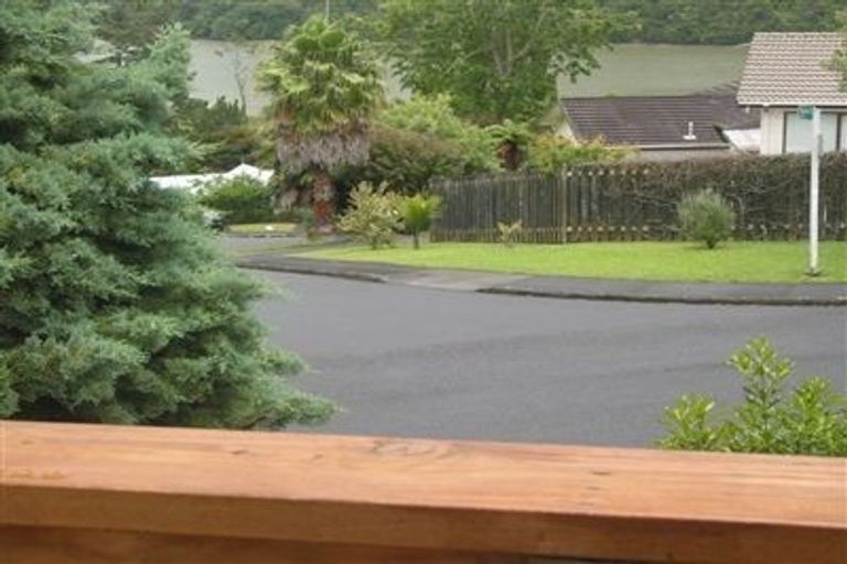 Photo of property in 58 Pemberton Avenue, Bayview, Auckland, 0629