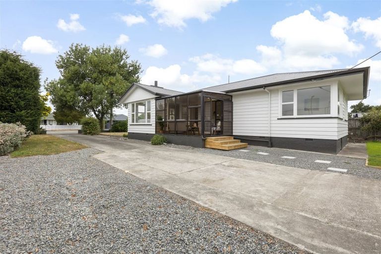 Photo of property in 47 Emlyn Place, Avondale, Christchurch, 8061