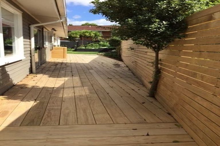 Photo of property in 13 Merchant Avenue, Te Atatu South, Auckland, 0610