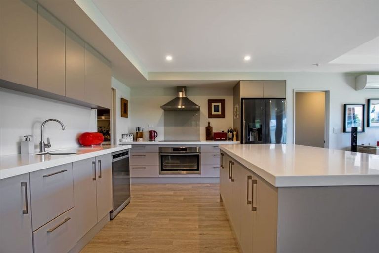 Photo of property in 85 Shillingford Boulevard, Rolleston, 7615