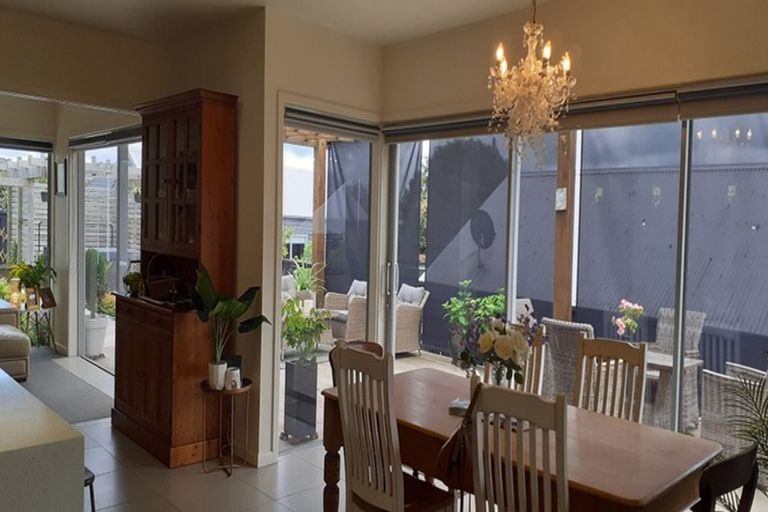 Photo of property in 7 Woolshed Lane, Pukekohe, 2120