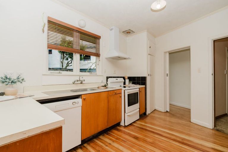 Photo of property in 20 Helena Road, Hillcrest, Hamilton, 3216