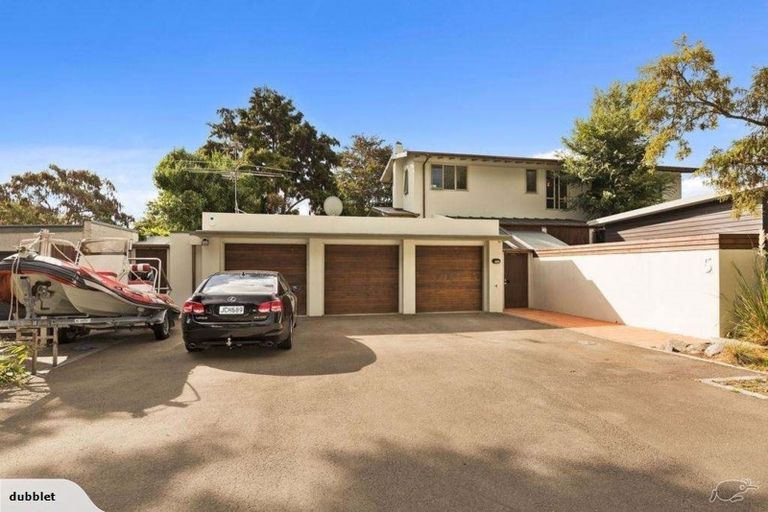 Photo of property in 5 Tawa Street, Woburn, Lower Hutt, 5010