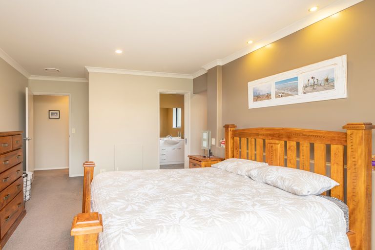 Photo of property in 9 Sea Eagles Place, North New Brighton, Christchurch, 8083