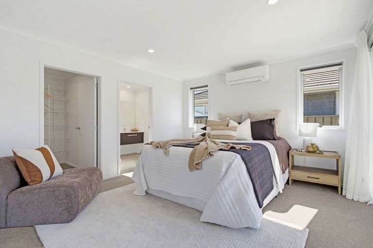 Photo of property in 18 Watene Way, Welcome Bay, Tauranga, 3112