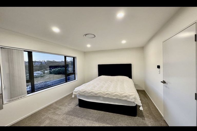Photo of property in 2b Kororo Street, Northcote, Auckland, 0627