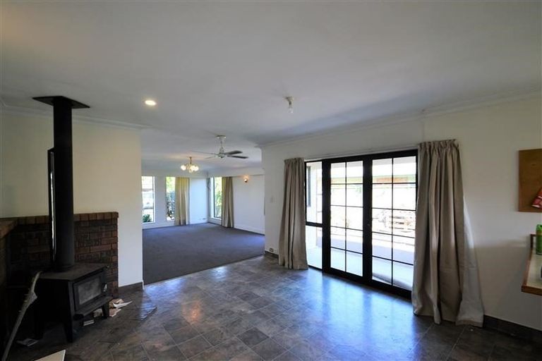 Photo of property in 8 Coleridge Place, Stoke, Nelson, 7011