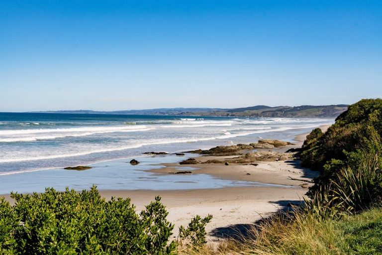 Photo of property in 8a Queen Street, Brighton, Dunedin, 9035