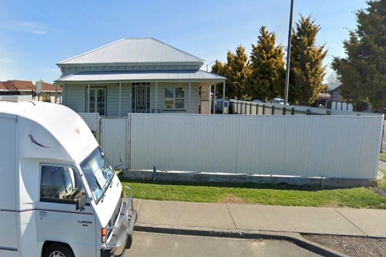 Photo of property in 801 Heretaunga Street East, Akina, Hastings, 4122