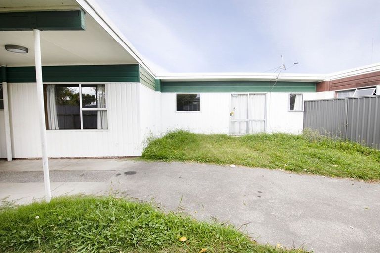 Photo of property in 2/50 Leicester Avenue, Tamatea, Napier, 4112