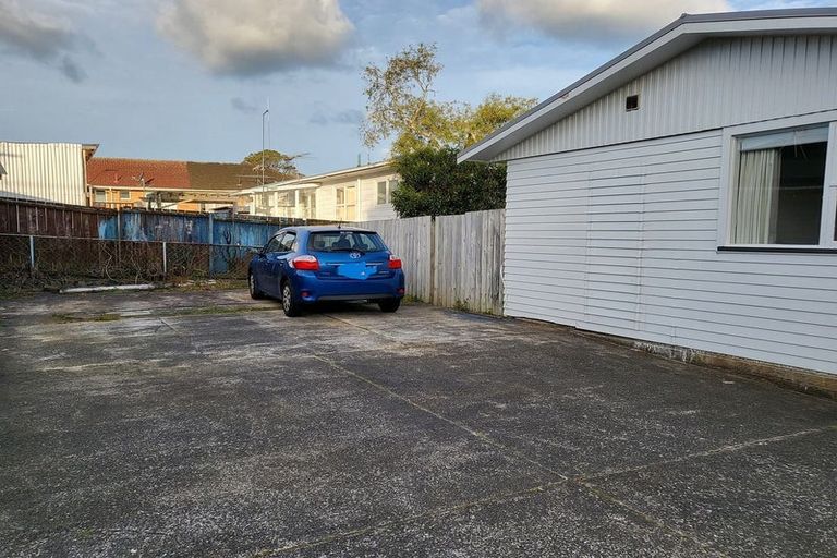 Photo of property in 11 Ellen Avenue, Hillcrest, Auckland, 0627