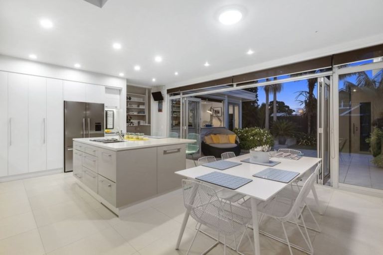 Photo of property in 1a Brown Street, Hauraki, Auckland, 0622