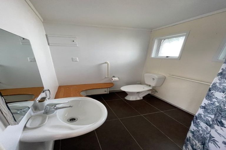 Photo of property in 123 Shakespeare Road, Milford, Auckland, 0620