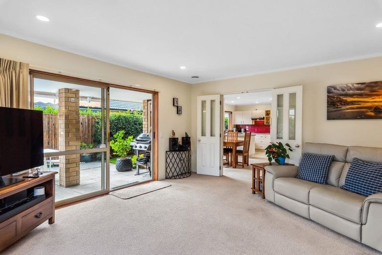 Photo of property in 96 Cedar Drive, Paraparaumu Beach, Paraparaumu, 5032