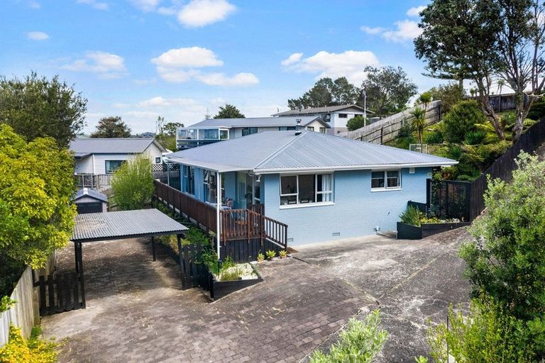 Photo of property in 22 John Road, Stanmore Bay, Whangaparaoa, 0932