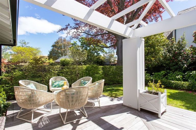 Photo of property in 17 Rossall Street, Merivale, Christchurch, 8014