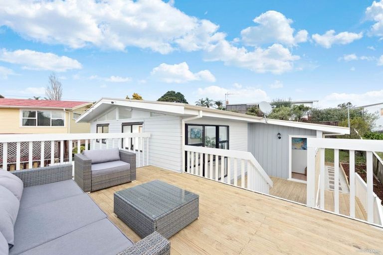 Photo of property in 38 Kay Drive, Blockhouse Bay, Auckland, 0600