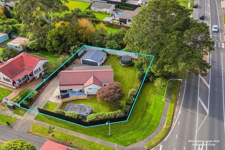 Photo of property in 1 Luanda Drive, Ranui, Auckland, 0612