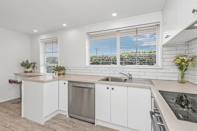 Photo of property in 1/23 Withells Road, Avonhead, Christchurch, 8042