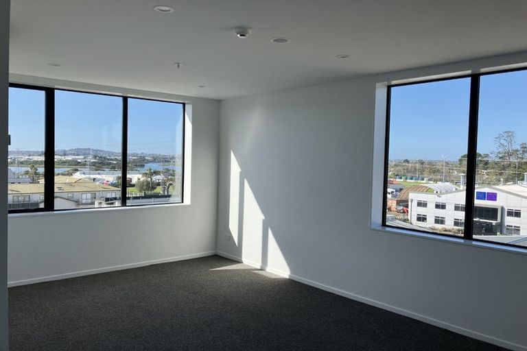 Photo of property in 205/3 Rauemi Way, Te Atatu South, Auckland, 0610