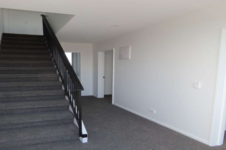 Photo of property in 2/246 Marine Parade, New Brighton, Christchurch, 8061