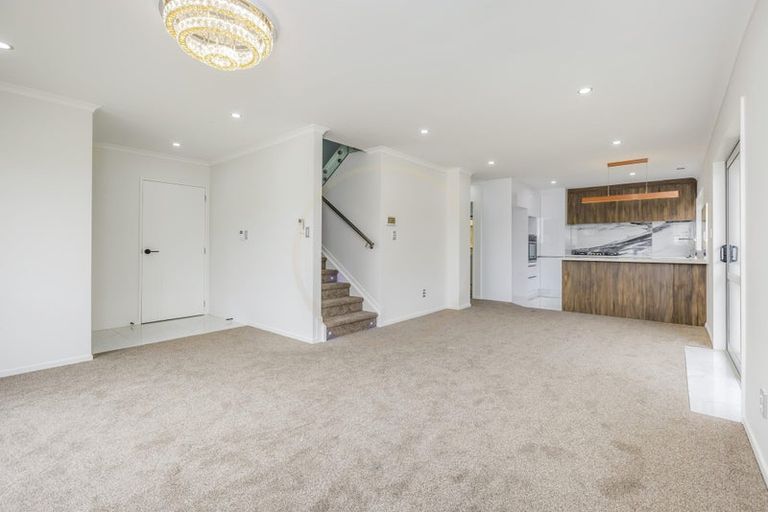 Photo of property in 39 Sunnyside Crescent, Papatoetoe, Auckland, 2025