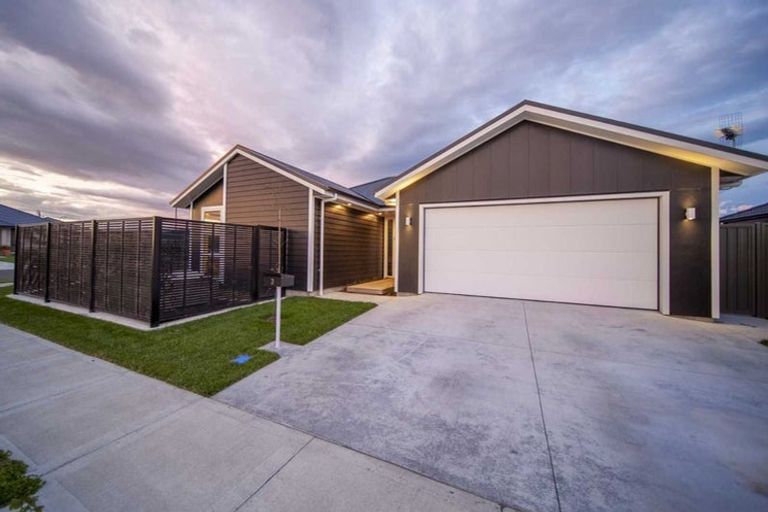 Photo of property in 3 Kaituna Place, Te Awa, Napier, 4110